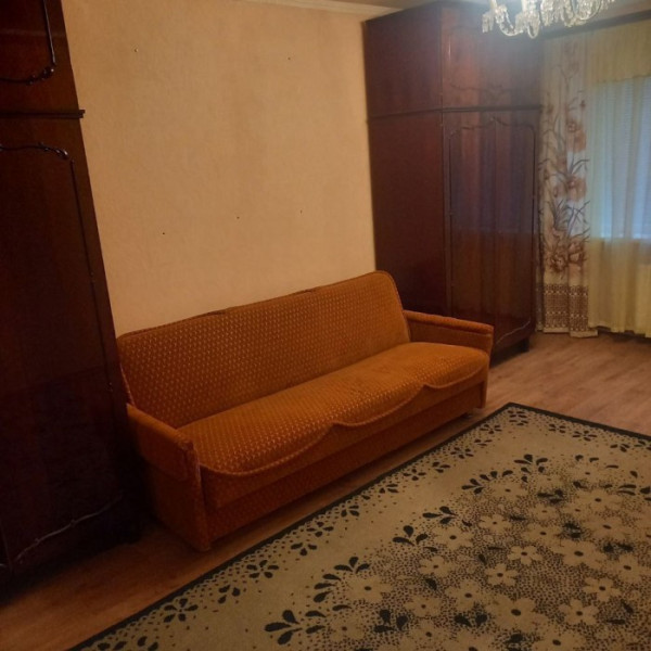 Фото Продаётся 3- х комнатная квартира на кв. 30 лет Победы 3/5 эт.