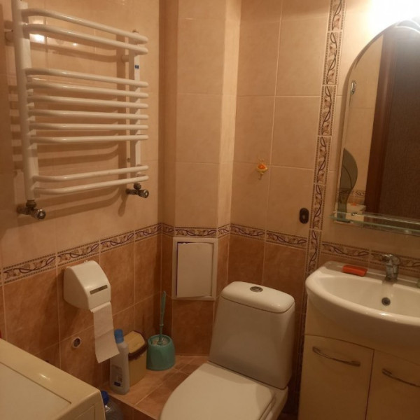 Фото Продаётся 3- х комнатная квартира на кв. 30 лет Победы 3/5 эт.