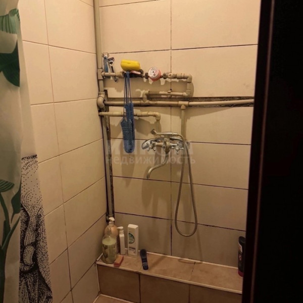 Фото Продам комнату в коммун квартире в г Луганск кв Гаевого