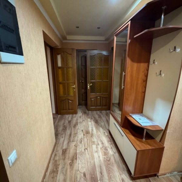 Продам 2-х комнатную квартиру в пгт. Станица Луганская, ул. Пионерская