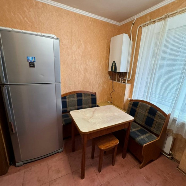 Фото Продам 2-х комнатную квартиру в пгт. Станица Луганская, ул. Пионерская