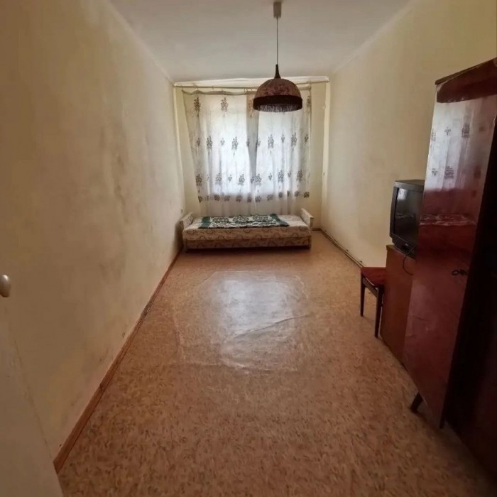 Фото Продам 3 х комнатную квартиру п. Фабричный от центра Луганска 10-15 минут.