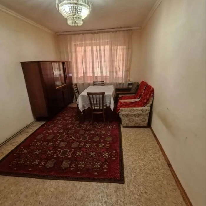 Фото Продам 3 х комнатную квартиру п. Фабричный от центра Луганска 10-15 минут.