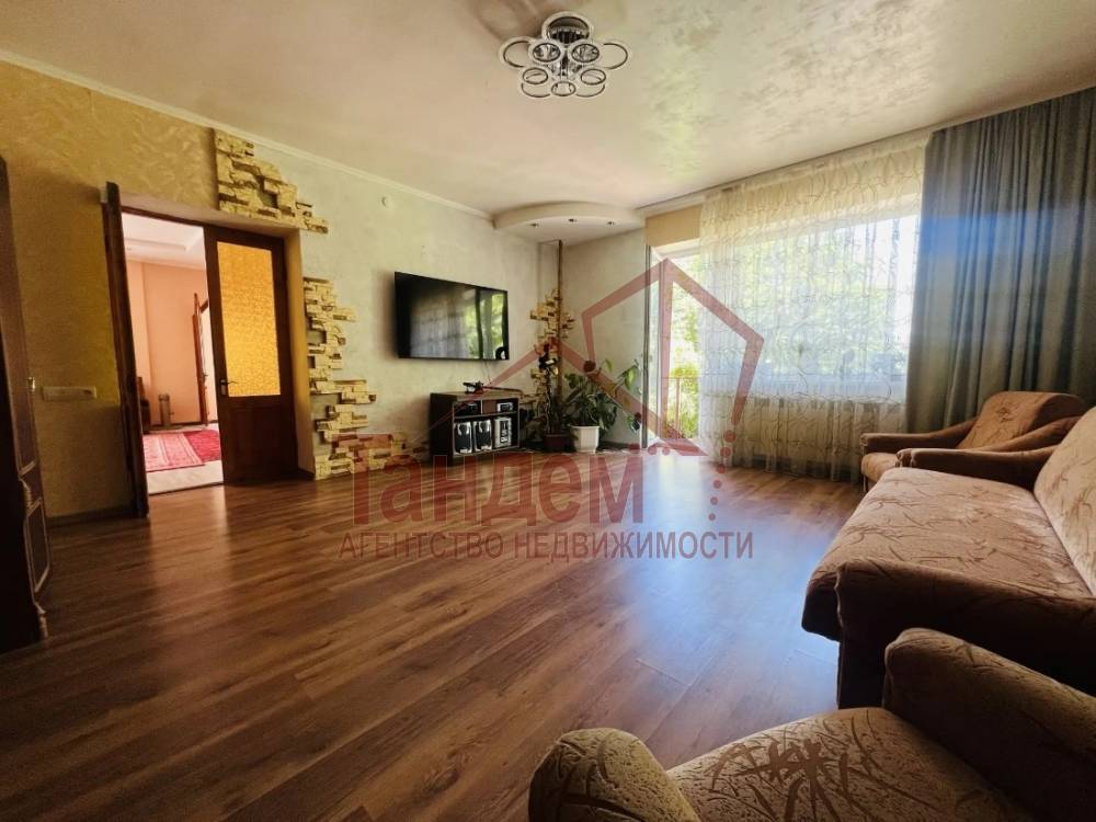 Фото Дом 290м2  10 сот земли п. Фабричное - Объект №442