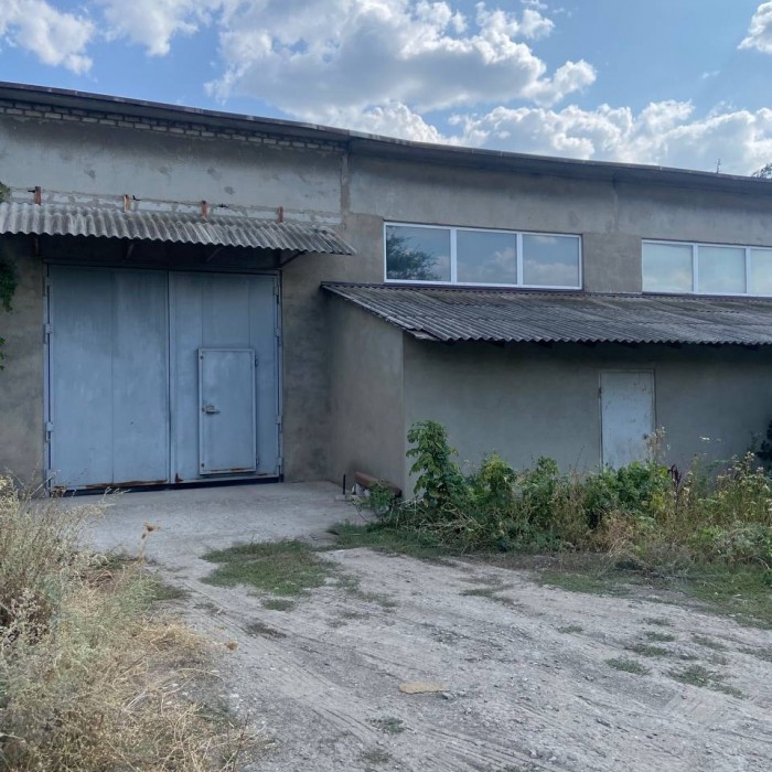 Фото Продам Помещение- 638м2, СТО-124м2, Офис 66м2