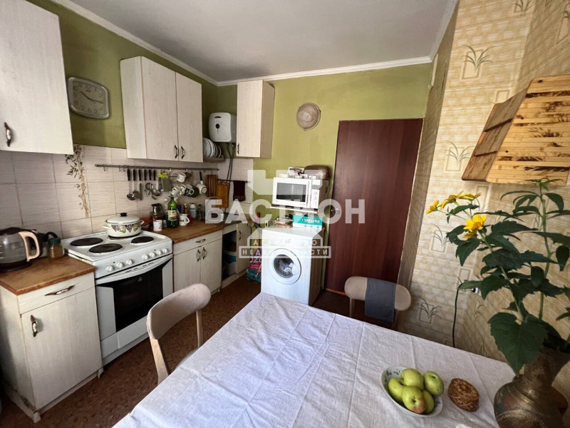 Фото 4-х комнатная улица Фрунзе 6 ID:2048761