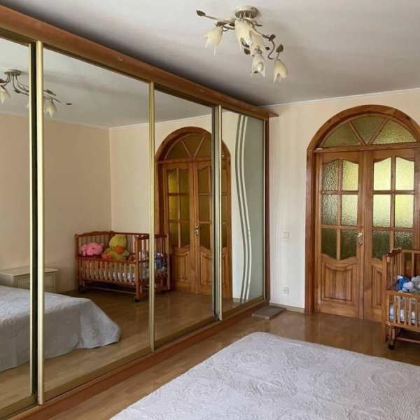 Фото Продам 4к на кВ. Мирный