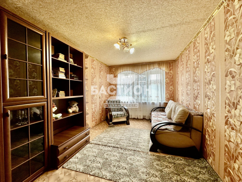 2-комнатная квартира, кв.50-летия Октября 9, ID:1917606