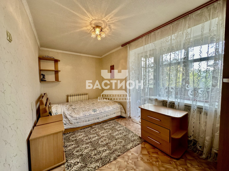 Фото 2-комнатная квартира, кв.50-летия Октября 9, ID:1917606
