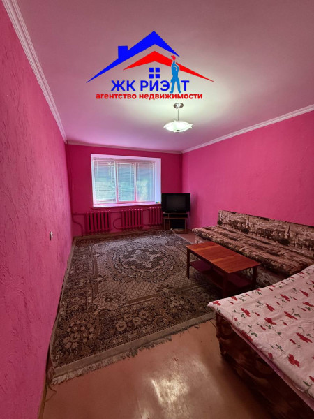 Фото Двухкомнатная квартира на кв. Ленинского Комсомола