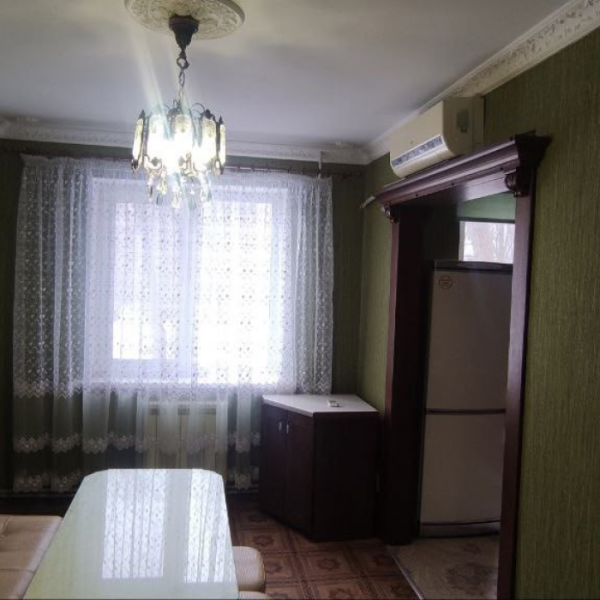 Фото Продам 4к на 50 лет октября