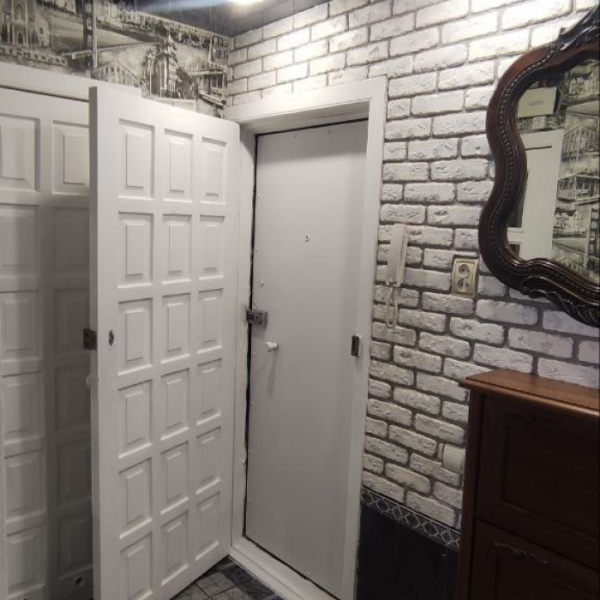 Фото Продам 4к на 50 лет октября