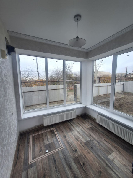 Фото Продается просторный 3-комнатный дом в г. Брянка – ул. Ростовская!