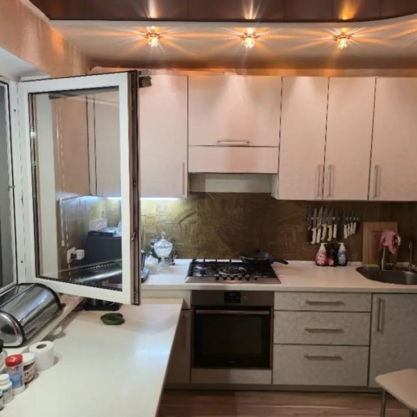 Фото Продам 3-х комн квартиру в г Луганск ул Учебная