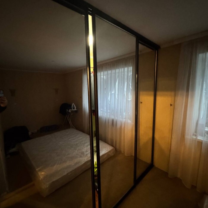 Фото Продается 2-х комнатная квартира в центре г. Луганска (площадь Героев ВОВ)
