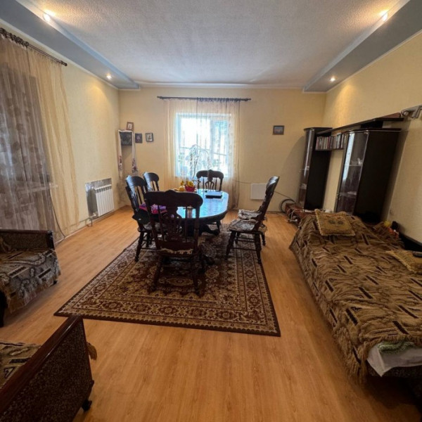 Фото Продам большой уютный 2-х эт. дом в живописном месте п. Хрящеватом по ул. Лесная