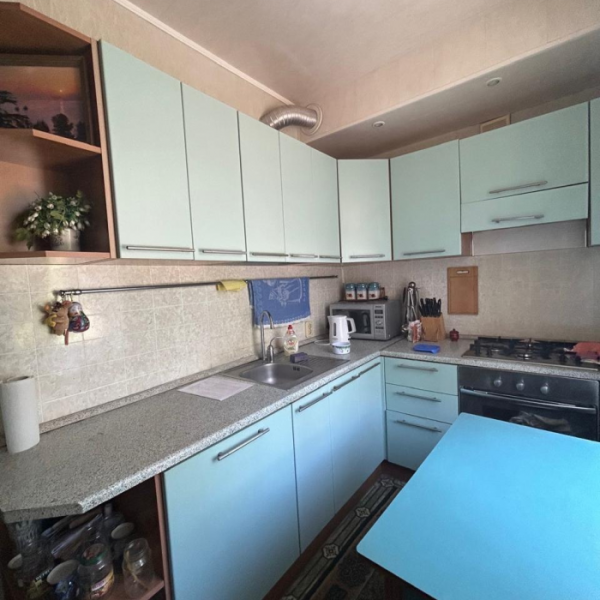 Фото Продам 2-х комнатную квартиру с автономным отоплением г. Луганск, 10й квартал (рн завод ОР)