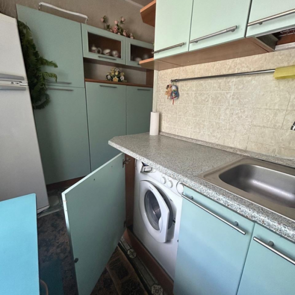 Фото Продам 2-х комнатную квартиру с автономным отоплением г. Луганск, 10й квартал (рн завод ОР)