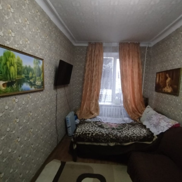 Фото № 6990 Продам 2х комн. квартиру в р-не маг. "Автобан"