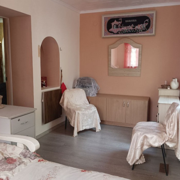 Фото Продам участок и дом 60м2 в г. Луганск, Ленинский район