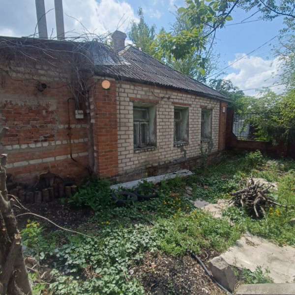 Фото Продам участок и дом 60м2 в г. Луганск, Ленинский район