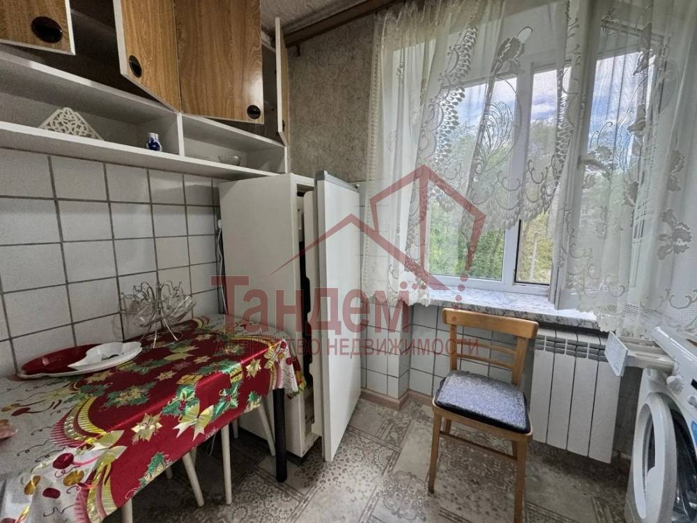 Фото 3 комнатная 51м2 4/5эт кв. 50 лет Октября г. Луганск - Объект №347