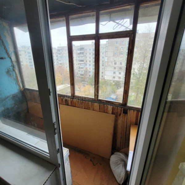 Фото продам 2к кв. Ватутина с А.О.