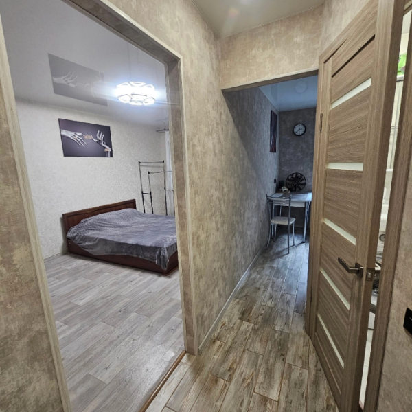 Продам 1 комнатную квартиру, г. Луганск, кв. 50 - летия Октября