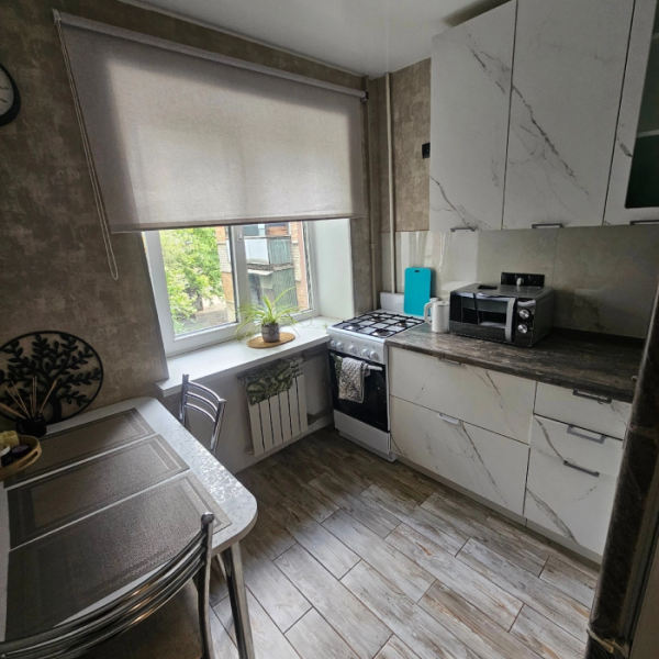 Фото Продам 1 комнатную квартиру, г. Луганск, кв. 50 - летия Октября