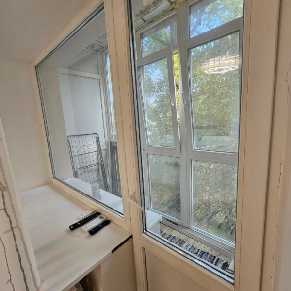 Фото Продам 1 комнатную квартиру, г. Луганск, кв. 50 - летия Октября