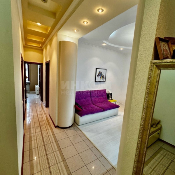 Продам 2к квартиру в центре, с евроремонтом