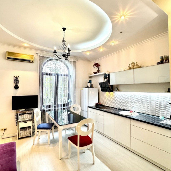 Фото Продам 2к квартиру в центре, с евроремонтом