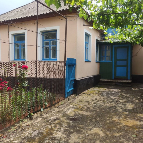 Продам дом в городе Луганск пос Дзержинского ул Мира