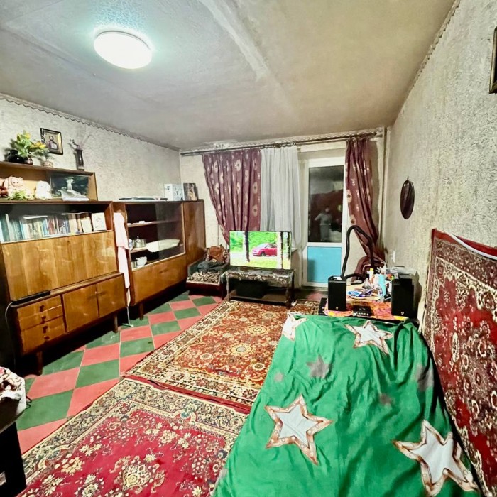 Фото Продам 1-к квартиру на Восточном квартале