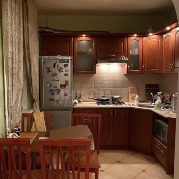 Продам 2к квартиру на кв.Ольховский 7/9эт ремонт