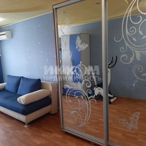 Фото Продам 2-х комн квартиру в г. Луганск кв. Волкова