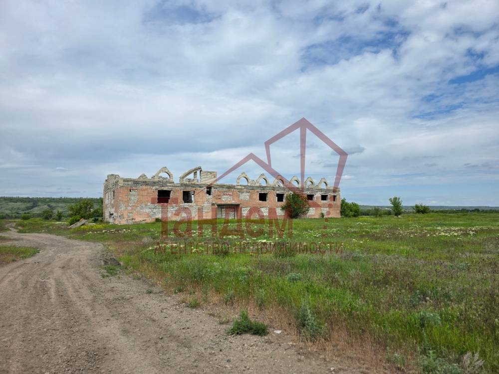Фото Трехэтажный дом на продажу Лутугинский - Объект №376