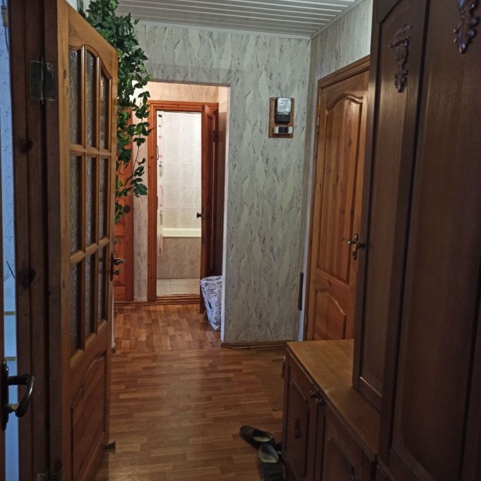 Фото Сдам двухкомнатную квартиру на 1м микрорайоне