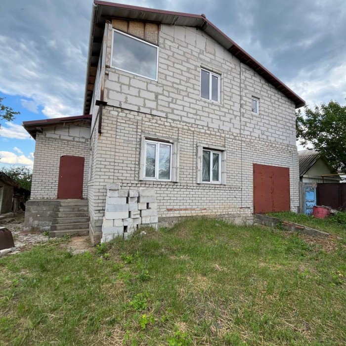 Продам 2-х этажный дом в Вергунке.