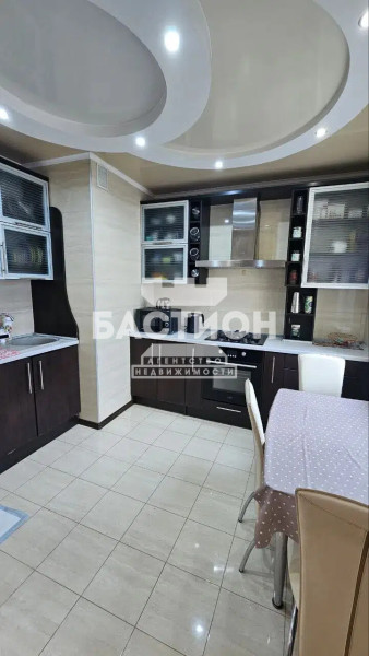 Фото 3-х комнатная квартира, квартал Дружба, 15А ID:2137565