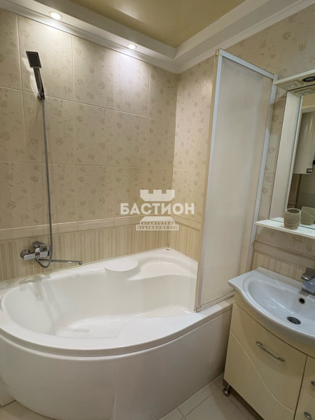Фото 3-х комнатная квартира, квартал Дружба, 15А ID:2137565