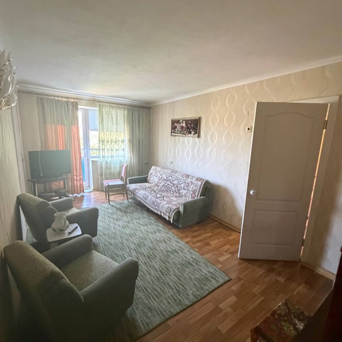 Продам 3-х комнатную квартиру кв. Луганский.