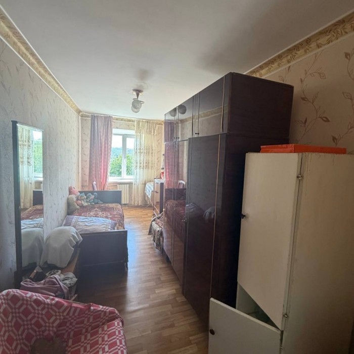 Фото Продам 3-х комнатную квартиру кв. Луганский.