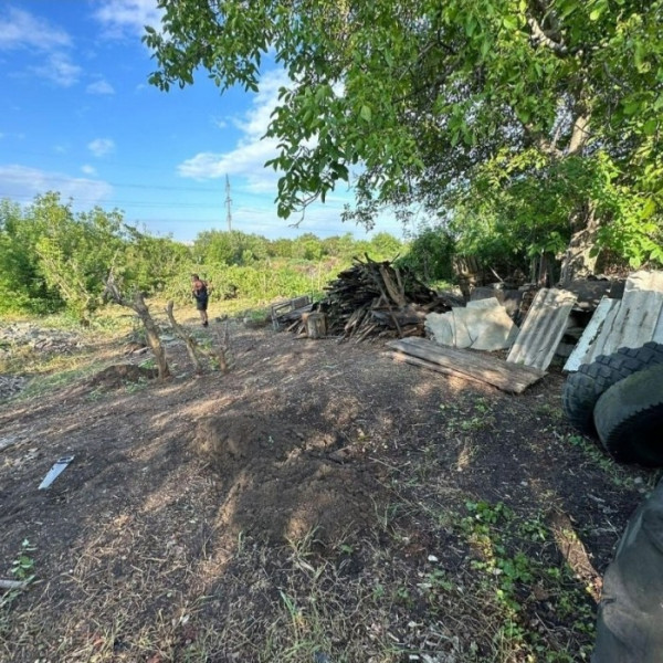 Фото Продам участок с домостроением в городе Луганск улица Лебедева-Кумача