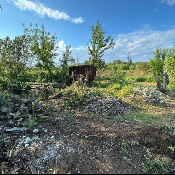 Фото Продам участок с домостроением в городе Луганск улица Лебедева-Кумача