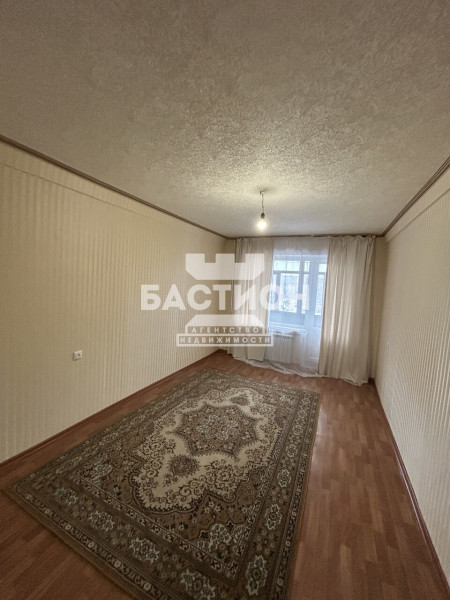 3-х комнатная квартира, пр-кт Металлургов 51,ID:1919753