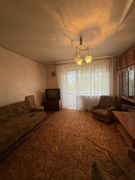 Сдам 2-х комнатную квартиру на длительный срок (Стаханов, ул. Юных Ленинцев 17)