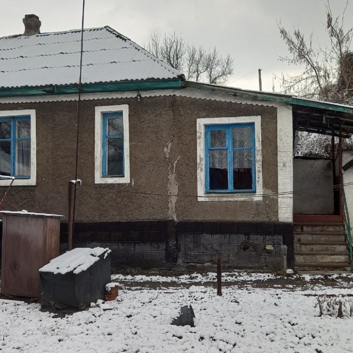 Фото Продам дом в п. г. т Юрьевка Лутугинский район