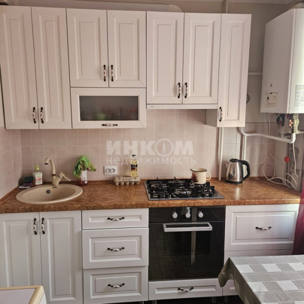 Продам 4к квартиру на кв.60 лет Образования СССР 6/9эт