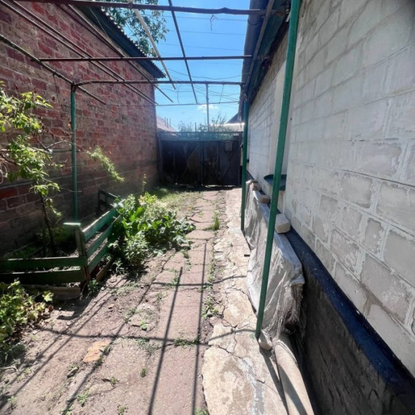 Фото Продам дом на 2 семьи, улица Республиканская, общая площадь 80 кв. м.